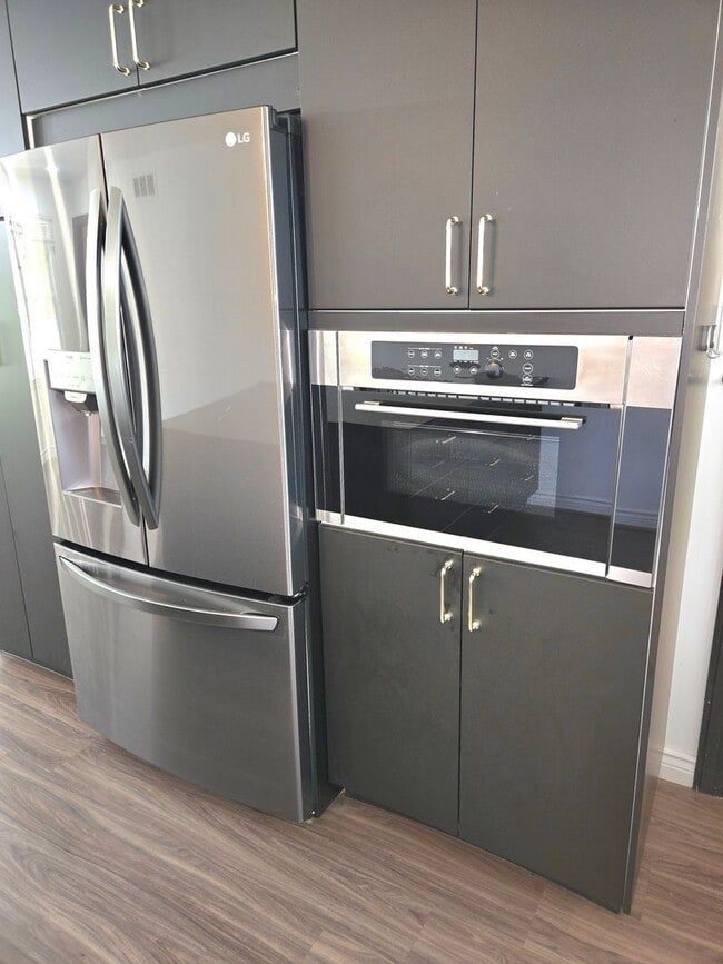 Photo - Spacious Five Bedroom