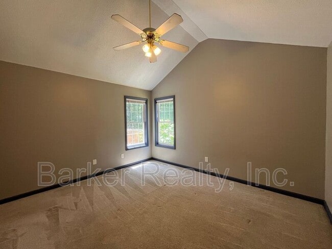 Photo - 232 Walnut Creek Dr