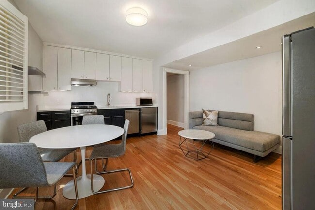 Building Photo - 3348 Prospect St NW