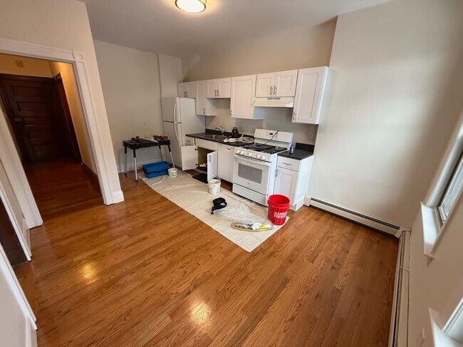 Photo - 287 Elliot St Unit 8