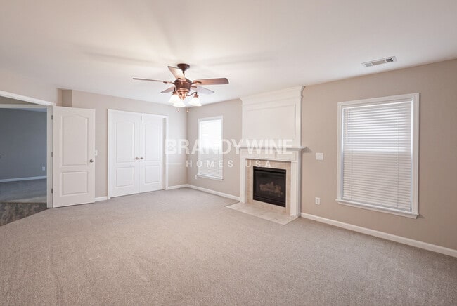 Photo - 5209 Lakerock Dr SW