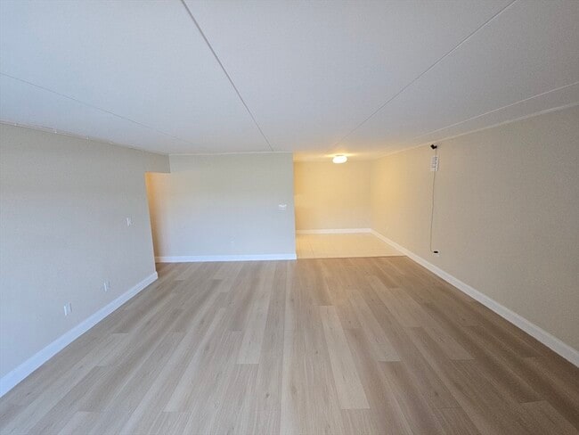 Photo - 56-56 Broadlawn Park Unit 512