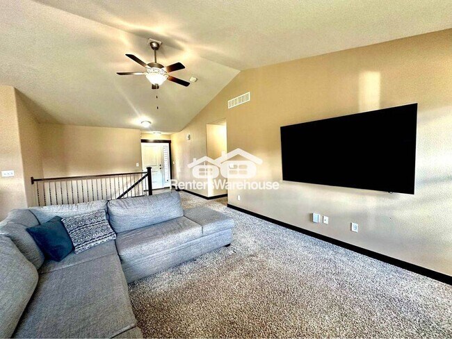 Photo - 9664 Alderwood Dr