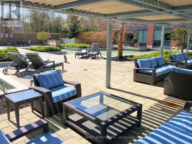 Photo - 7608 Yonge St Unit 421