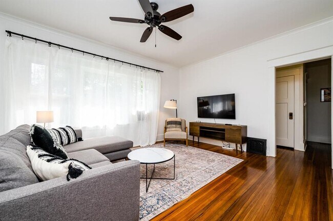 Photo - Charming 2 Bedroom