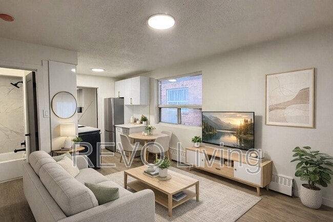 Building Photo - 60 Triller Ave Unit 3