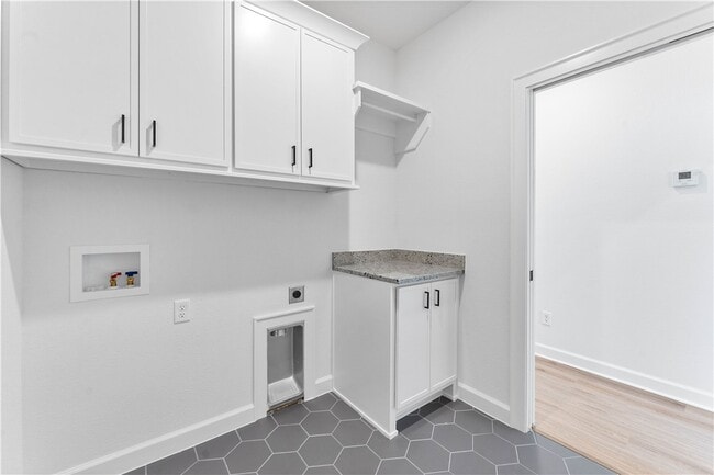 Photo - 803 Jenison Rd