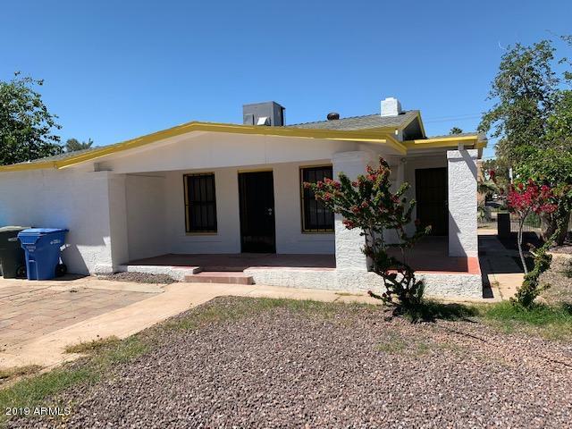 Building Photo - 702 S 1st St