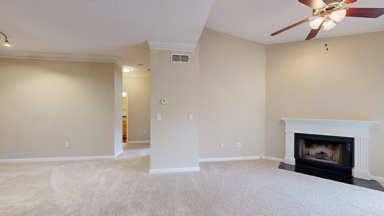Photo - Highland Square Apartments