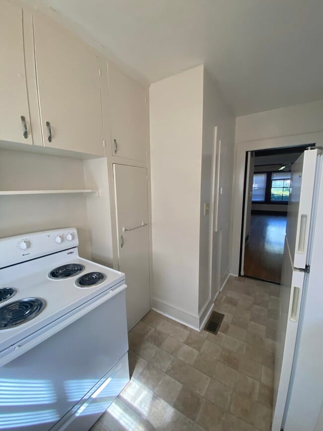 Photo - 545 E Park Ave