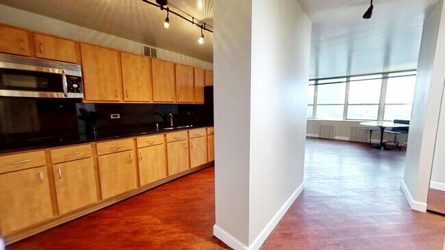 Photo - 655 W Irving Park Rd Unit 1209