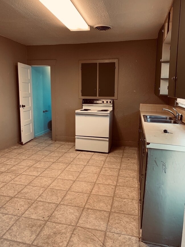 Photo - Charming 2-Bedroom Ranch with Stunning Views — Peaceful Country Living Just South of Milliken!