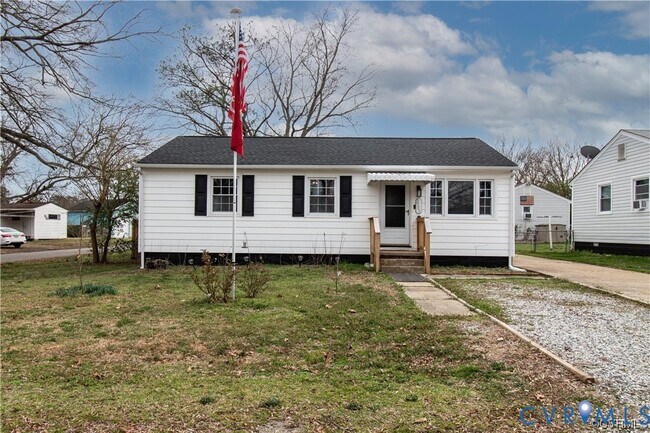 Photo - 2500 Lee St