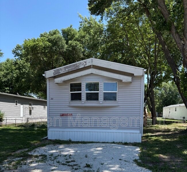Building Photo - 1400 Cleveland Rd