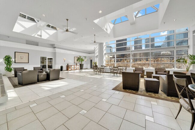545 N Dearborn St Unit 3109