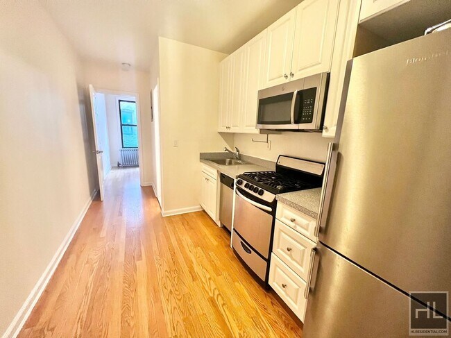 Photo - AMSTERDAM AVENUE Unit 4S