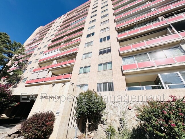 Photo - 1331 Park Ave SW