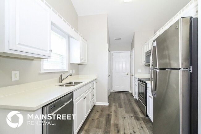 Photo - 5939 Old Plank Rd