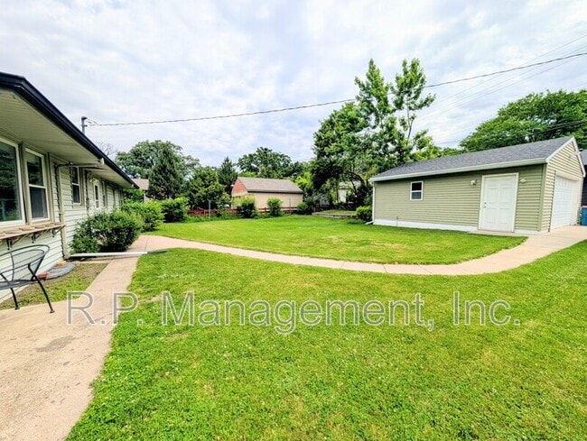 Photo - 3100 Orchard Ave N