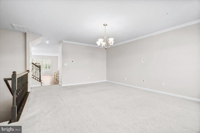 Photo - 6026 Forum Sq