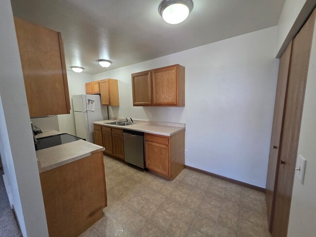 Photo - 230 S Dubuque St Unit 5