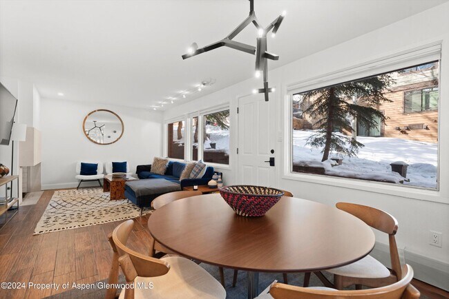 Photo - 731 S Mill St Unit 1A