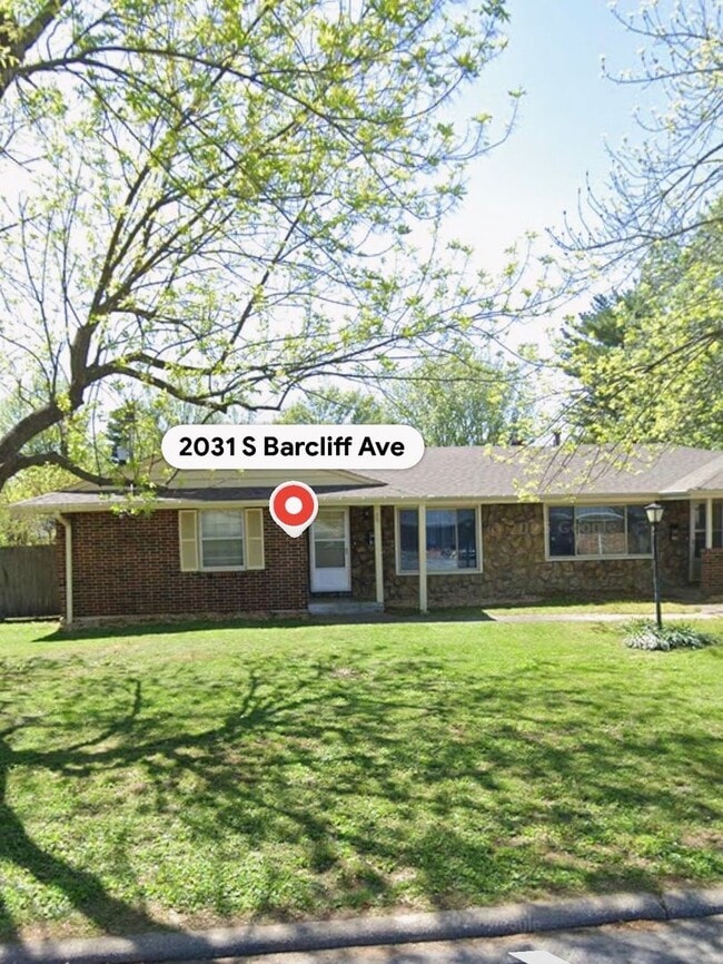 Building Photo - COMING SOON! Duplex in Southern Hills