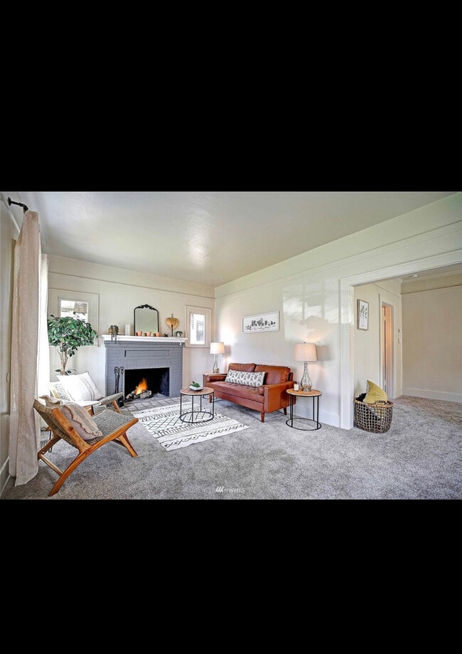 Photo - 2503 Lombard Ave