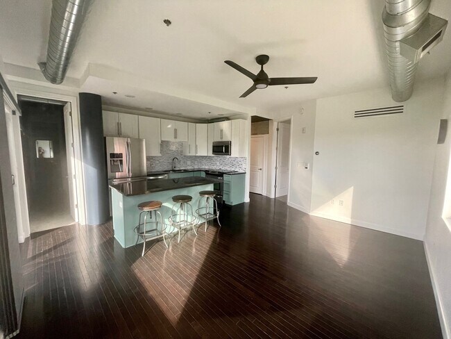 Photo - 2940 Baltimore Ave Unidad 1204