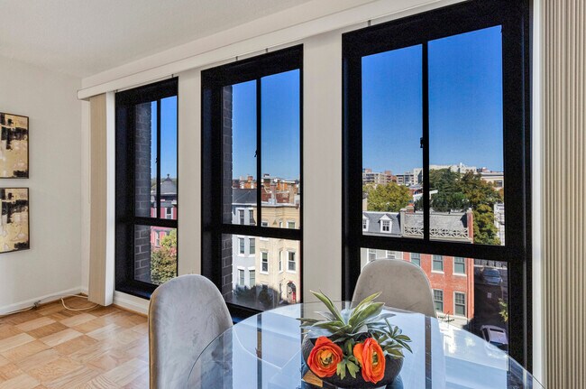 Photo - 1280 21st St NW Unidad 506