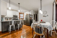 Photo - 1019 W Oakdale Ave Unit 1