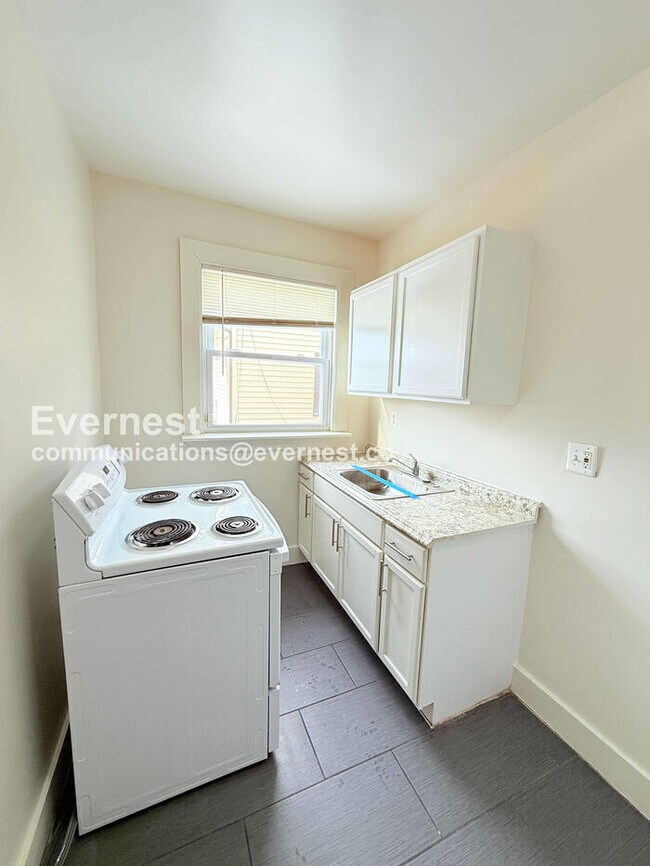 Photo - 2541 Monterey St Unidad 1