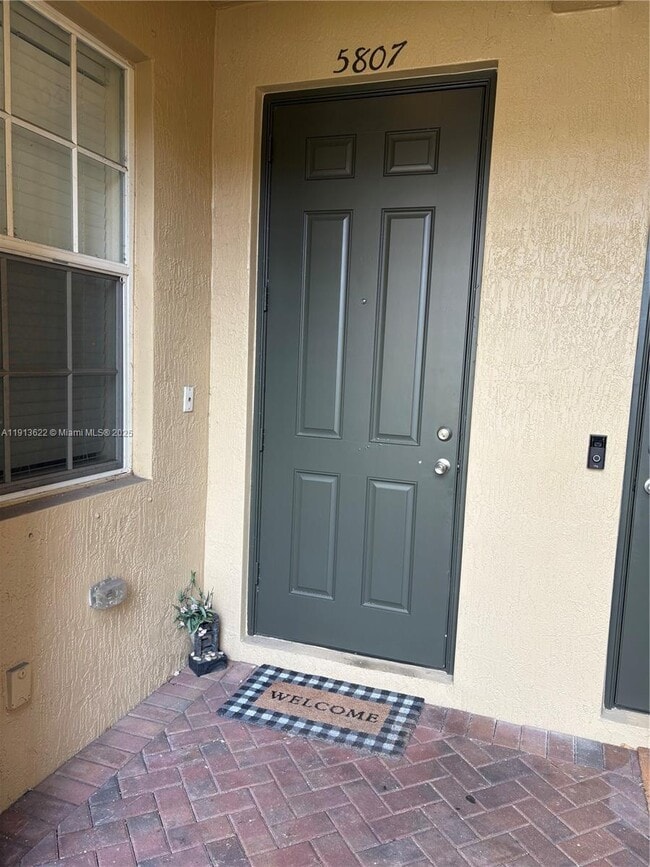 Photo - 5807 Hampton Hills Blvd