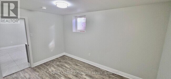 Photo - 16A Hutton Crescent