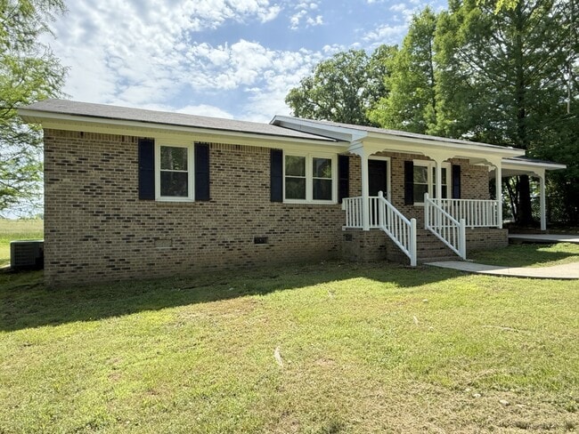 Photo - 315 Monroe Nunley Rd