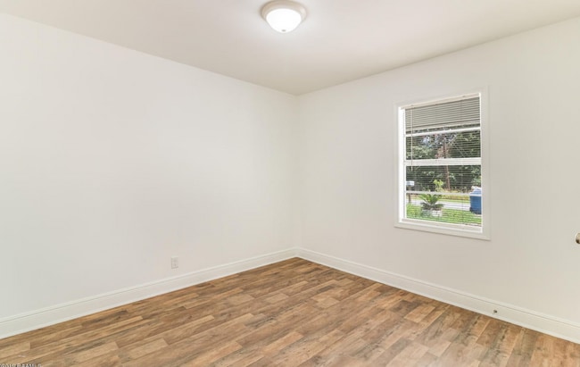 Photo - 148 Haricot Rd