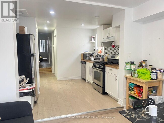 Photo - 127 Borden St