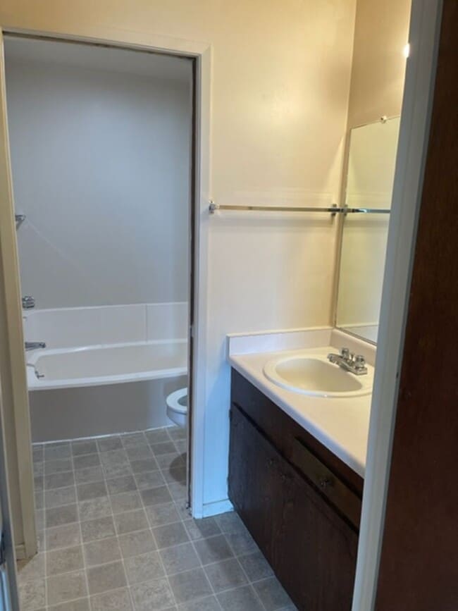 Photo - WEST6244 Unit A