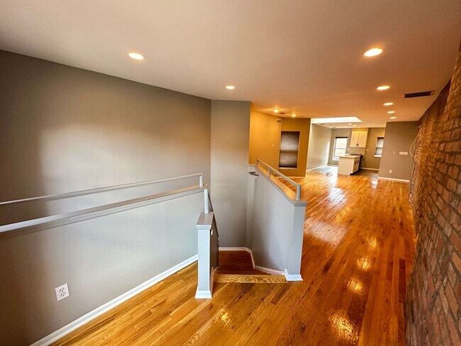 Photo - Collins Ave 241-243 MLR Unit 241