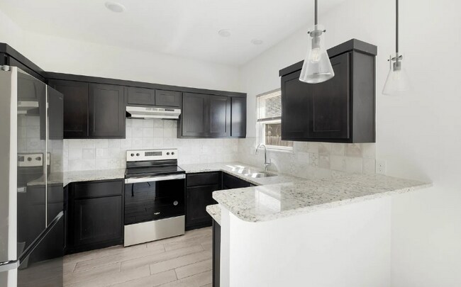 Photo - 9018 Wellwood St Casa