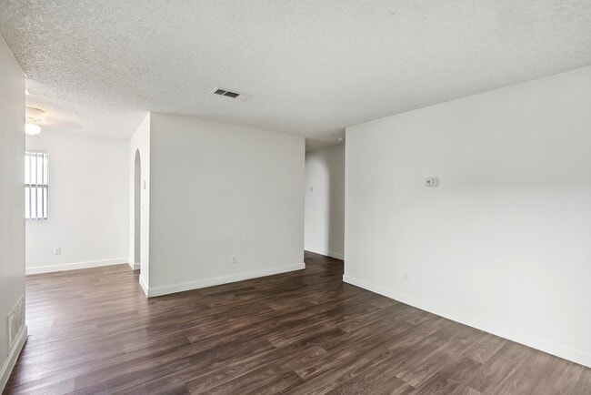 Bedroom - Liberty Village Rental