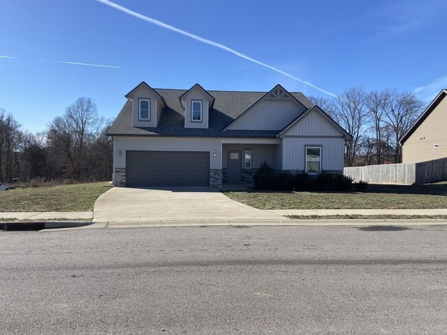 Photo - 602 Alvin Rd
