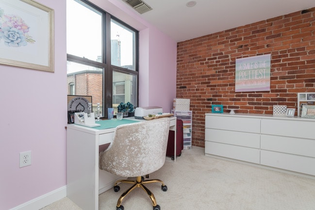 Photo - 103 Gainsborough St Unidad 407