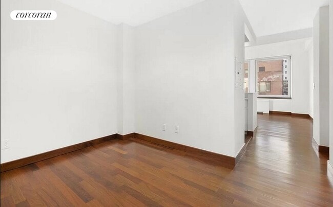 Photo - 305 E 63rd St