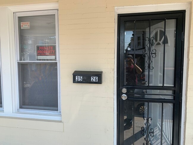 Photo - 3526 Stouton St