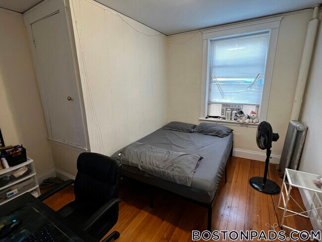 520 Cambridge St Unit 4