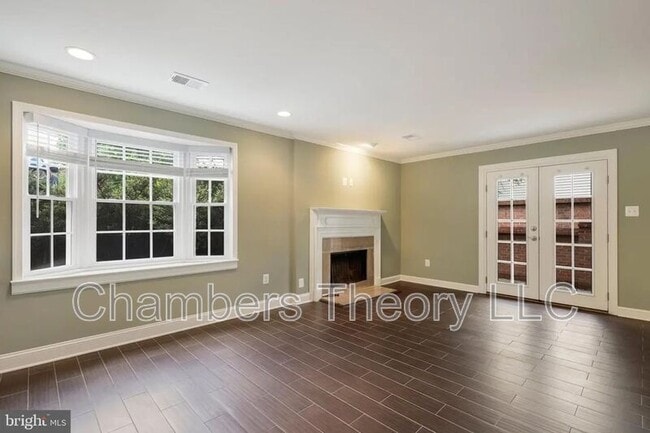 Photo - 1800 21st St N