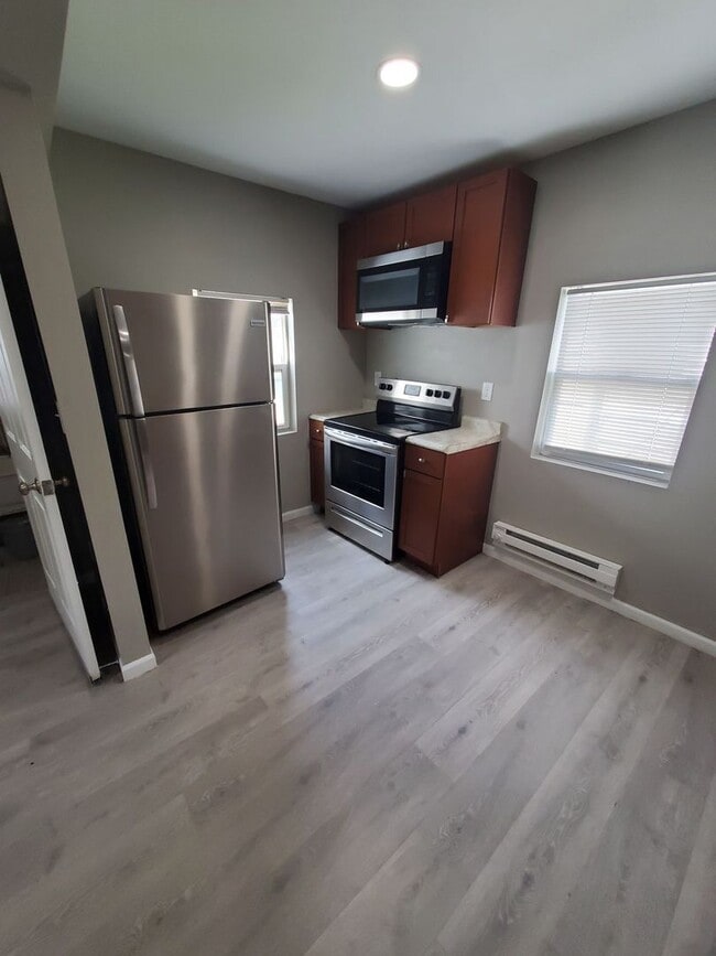 Photo - 1021 S 61st St