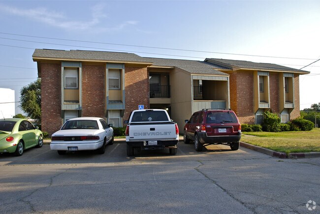Photo - Granbury Heights Apartments