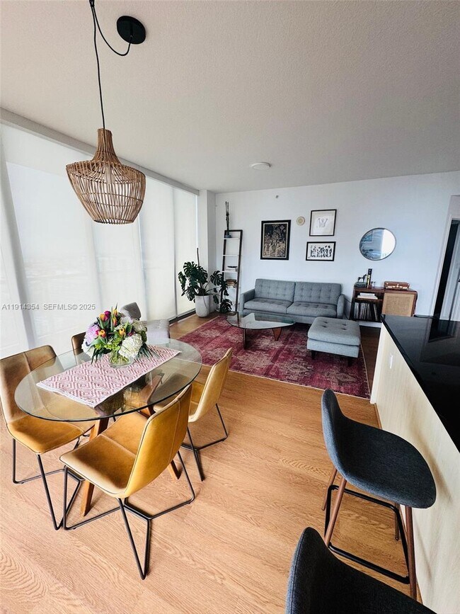 Photo - 79 SW 12th St Unidad 3601-S